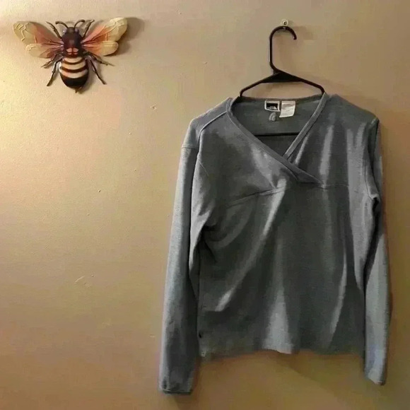The North Face long sleeve shirt, gray, large - Picture 1 of 6